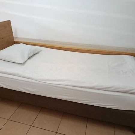Alojamento de Turismo Rural Fenix Pracownicze, Rodzinne, Typu Standard,dluzsze Pobyty *