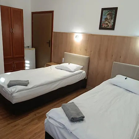 Fenix Pracownicze, Rodzinne, Typu Standard,dluzsze Pobyty Farmház *